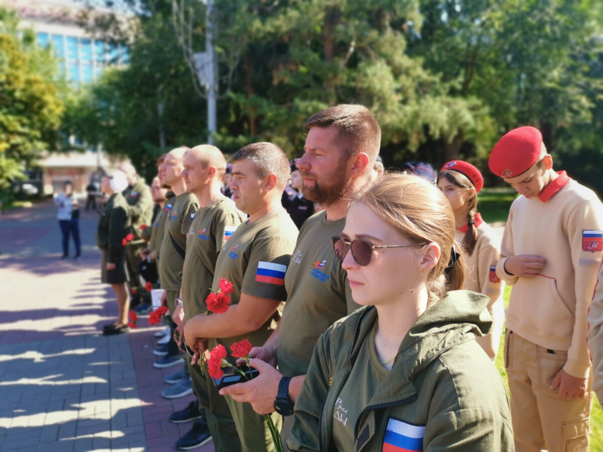    Участники медиаэкспедиции «Победа — в наших сердцах» за день проезжают около 500 километров