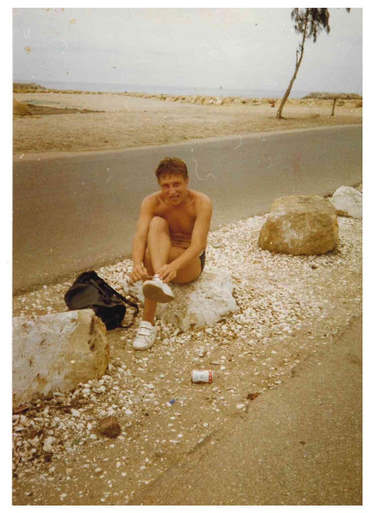На илье 1990 г. 
