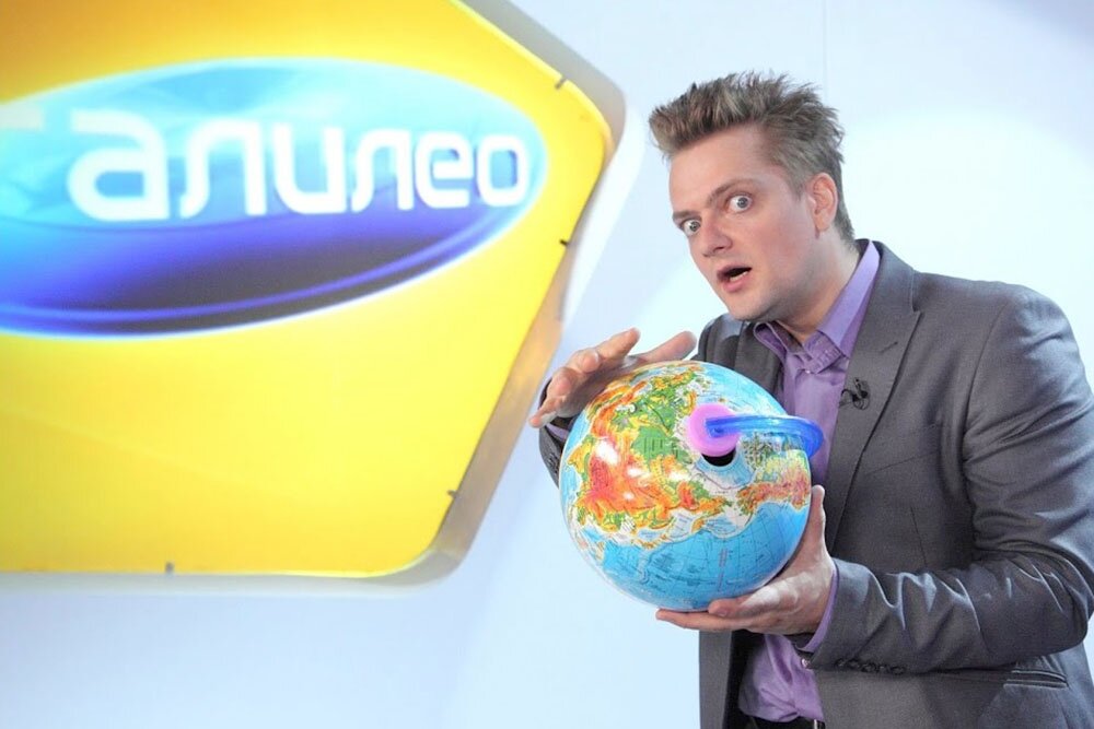 В 2000 - х гг. Александр Пушной был ведущим научно - познавательной программы "Галилео"