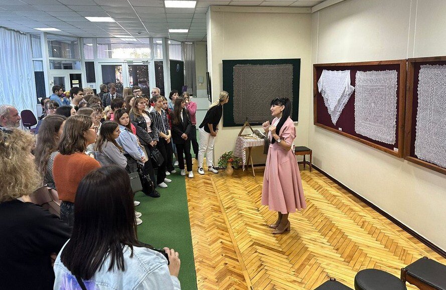  📷    От намерений к взаимодействию. Евгения Шевченко посетила музеи Луганска и Перевальска Марина Шарт