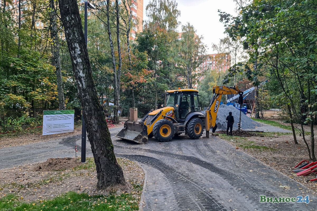 В Видновском лесопарке на Ольховой улице продолжается масштабное  благоустройство. Фоторепортаж | Видное 24 | Дзен