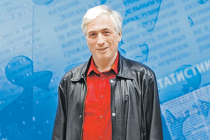 Леонид Млечин - популярный телеведущий, лауреат премии ТЭФИ и автор многих исторических книг.
Фото: Иван ПРОХОРОВ