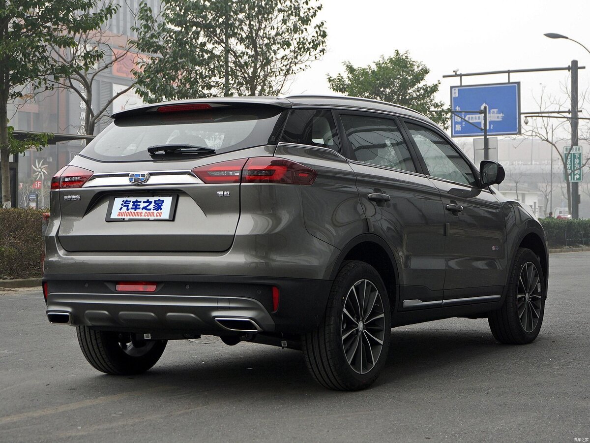 Джили атлас тюнинг. Geely atlas антихром. Обвесы на geely atlas. Geely atlas tuning. Китайский автопром.