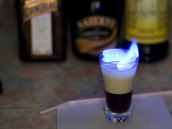 Из чего делают коктейль Б-52