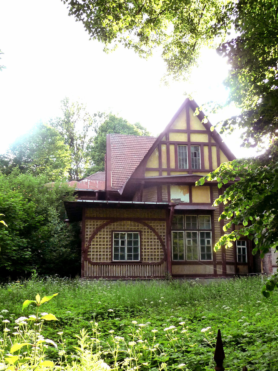 Красивейшая дача, которую успели спасти в 2019 году от разрушения ...