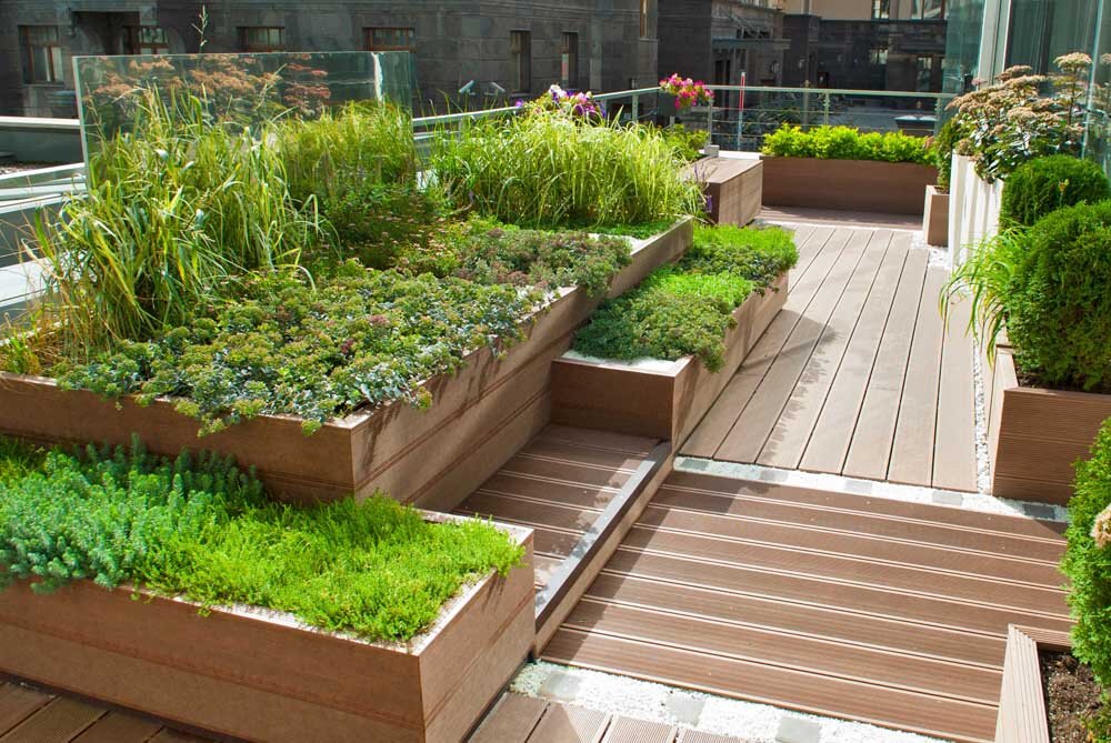 Деревянные кадки для уличных растений