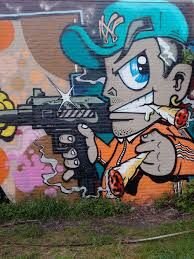 Сейчас практически каждый человек на этой планете, хотя бы один раз, но видел граффити, в той или иной его форме. Если начать копать в историю, до можно дойти и до наскальной живописи наших древних предков. Это желание оставить след на какой-либо поверхности, было с человеком всегда, и, на протяжении всей истории, менялось и эволюционировало вместе с нами. Углубляться в мотивы этого феномена можно бесконечно, мы же посмотрим как это выросло в то, что мы имеем сейчас. Если отбросить все формальности, то первые граффити - это были обычные теги, простые, часто не аккуратные надписи баллончиками и маркерами в духе "Здесь был Вася". Но так как дело происходило в США, писали там примерно в таком формате "TAKI 183". Это кстати и было имя и номер улицы одного из первых активных теггеров в Нью-Йорке. Он оставлял свое имя повсюду, по пути в магазин, на работу, во время прогулки. Вскоре, тему "Таки183" подхватили его друзья и знакомые, потом друзья друзей и так далее. Город поглотили теги.