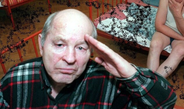 Дед из вытрезвителя всегда готов помочь