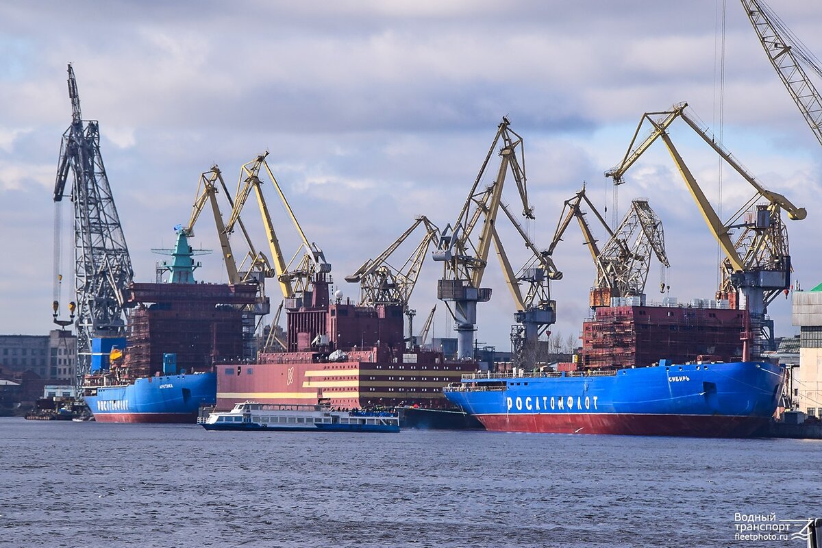 "Арктика" и "Сибирь" на верфях в Санкт-Петербурге