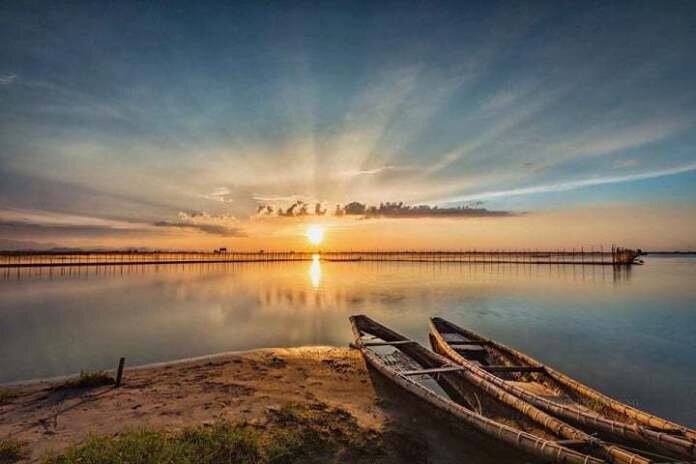 Chiều trên Phá Tam Giang. Ảnh: Dung Nguyen