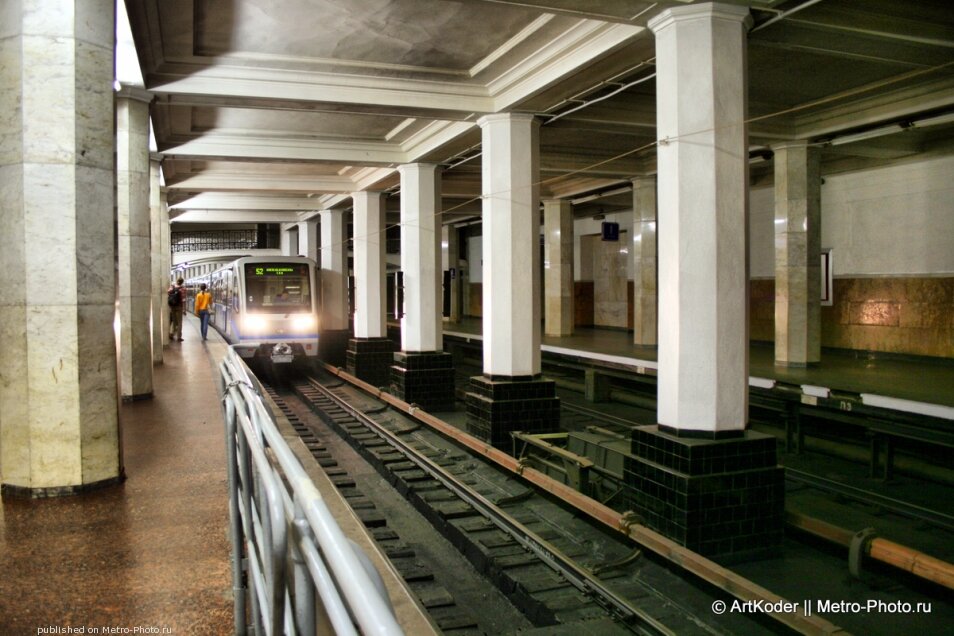 Фото александровский сад метро