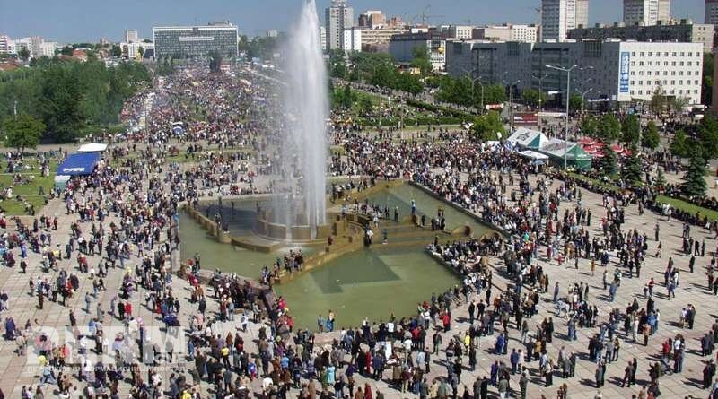 Жители перми. Население Перми и Пермского края. Пермь население 2020. Пермь население 2019. Пермь население 2022.