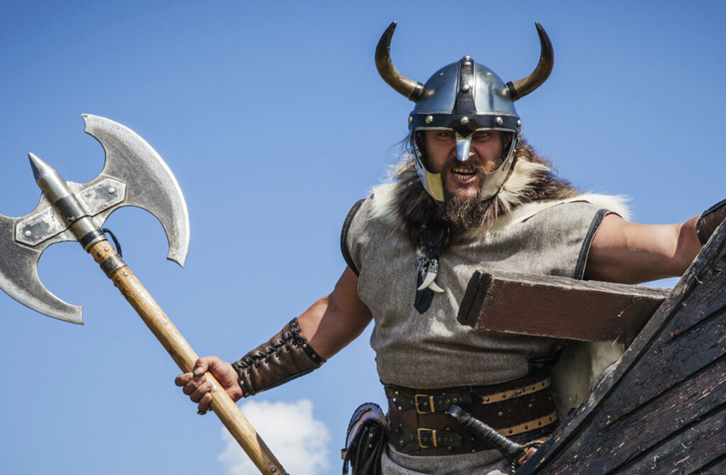 Почему у викингов шлем - с рогами