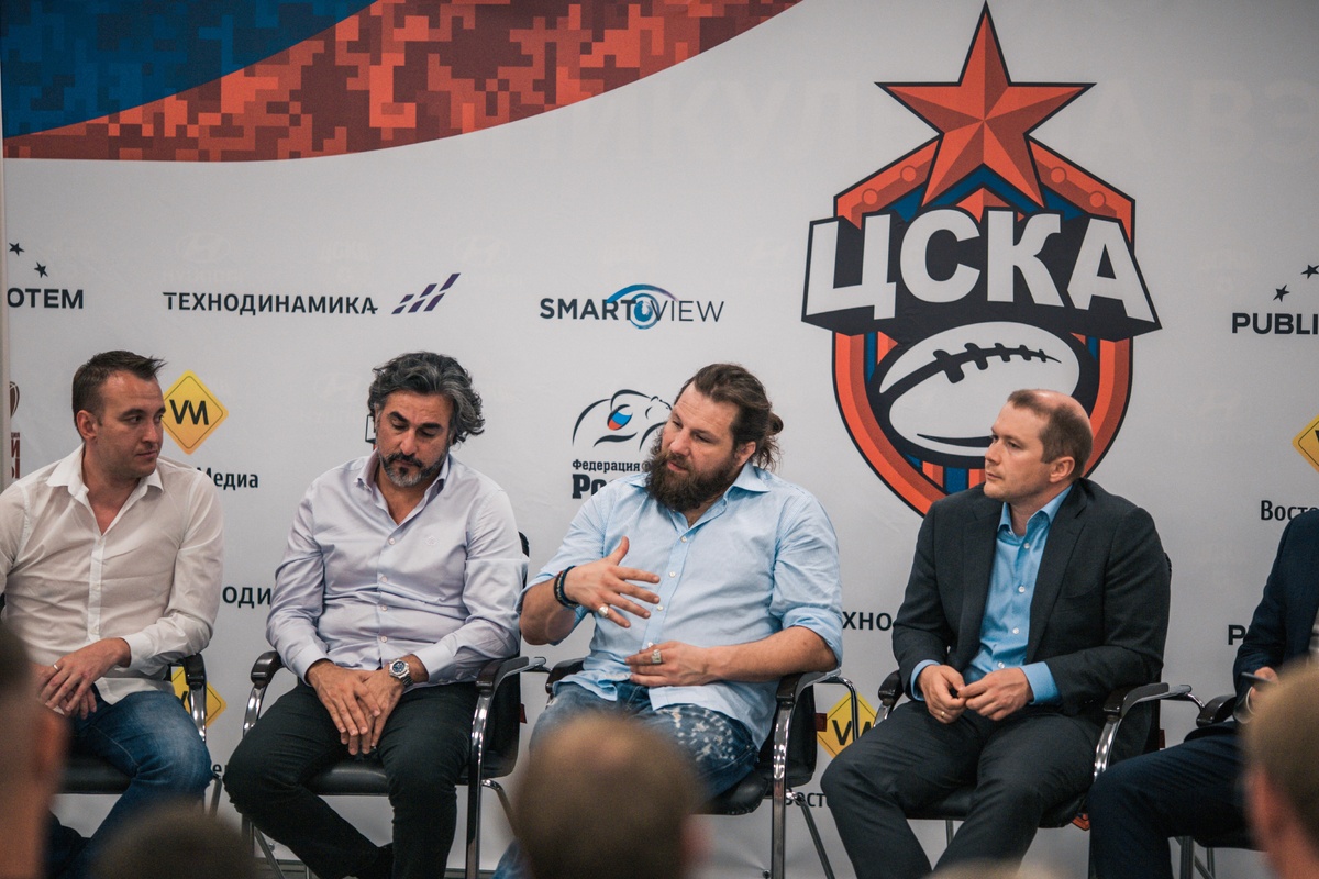 Мартин активно делился опытом зарубежных лиг в плане организации матчей