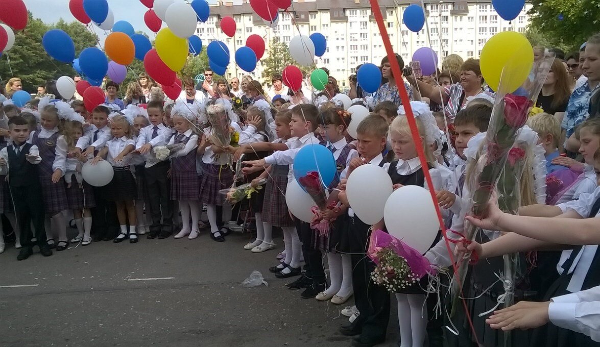 Они еще не знают зачем они здесь и что их ждет.  