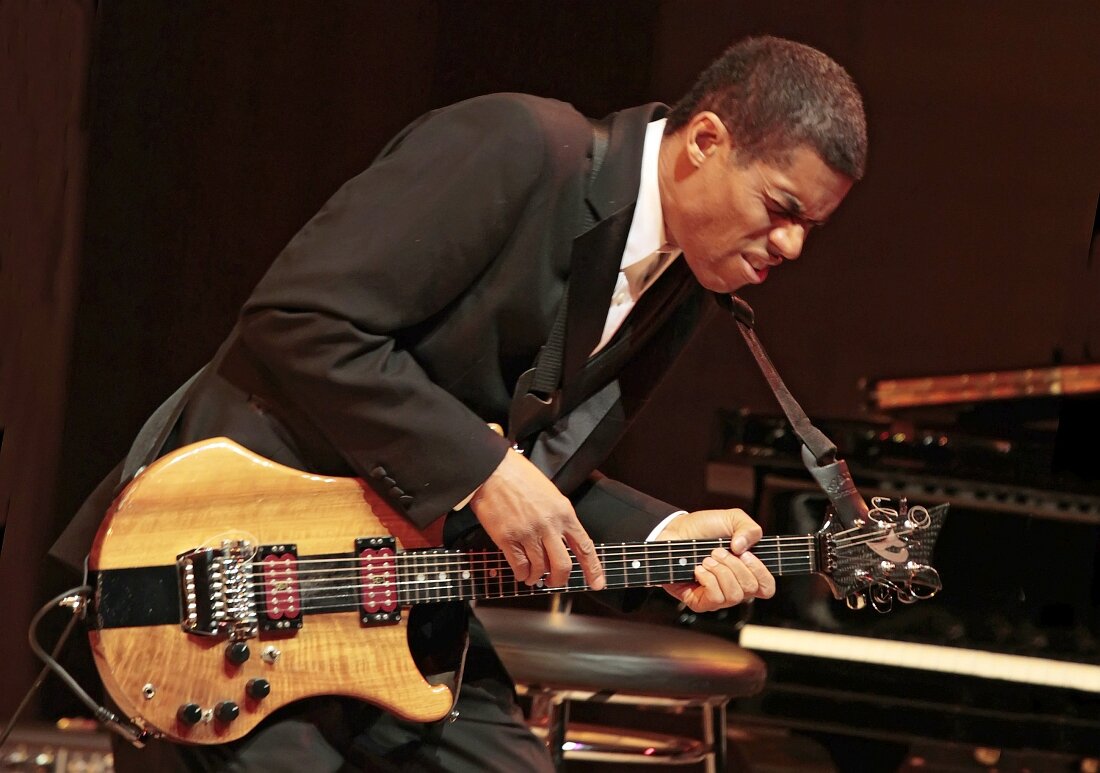 Stanley Jordan (фото © Владимир Коробицын)
