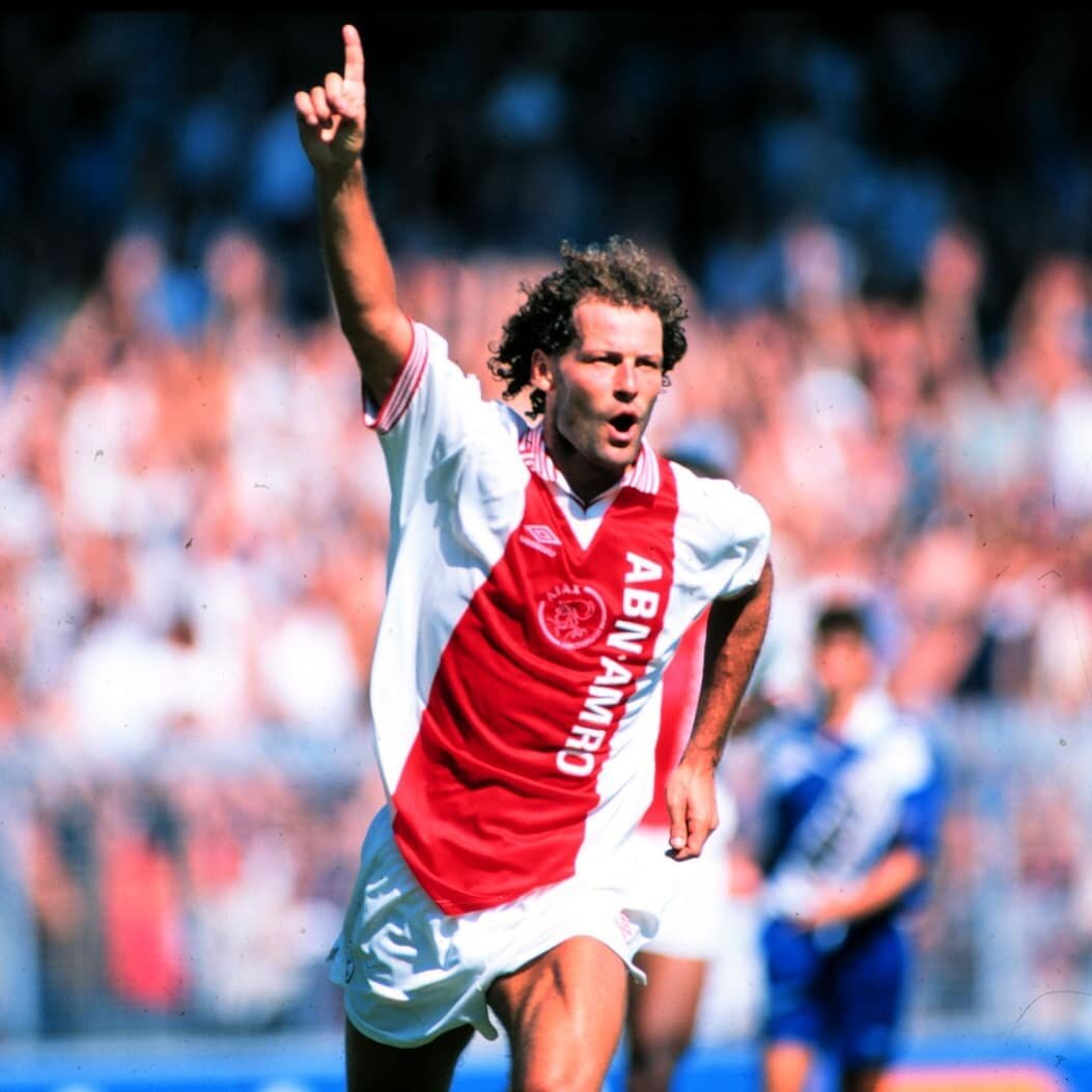 Вся клубная карьера прошла в "Аяксе"