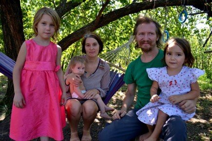  Евгений Курочкин - Создатель и редактор канала «Места моей истории», житель села Александровка Ростовской области. Фотограф - Татьяна Стаценко