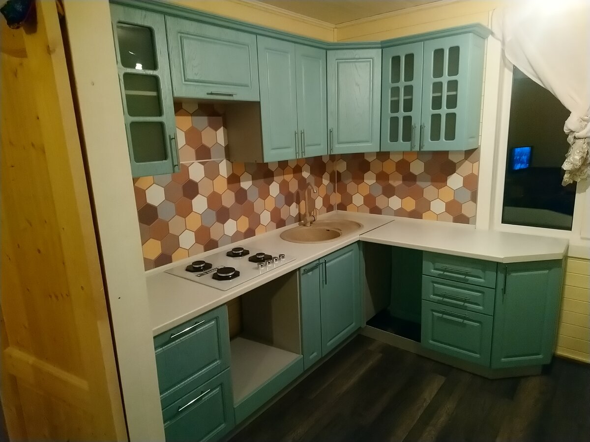 Угловая кухня