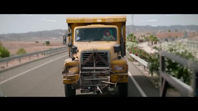 Rev-9 гонится на грузовике в "Темных судьбах"