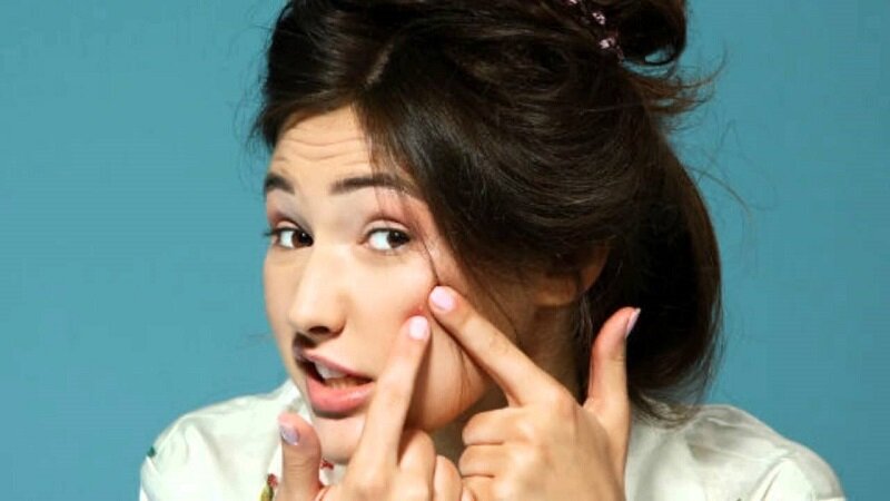 Почему у вас прыщи?
