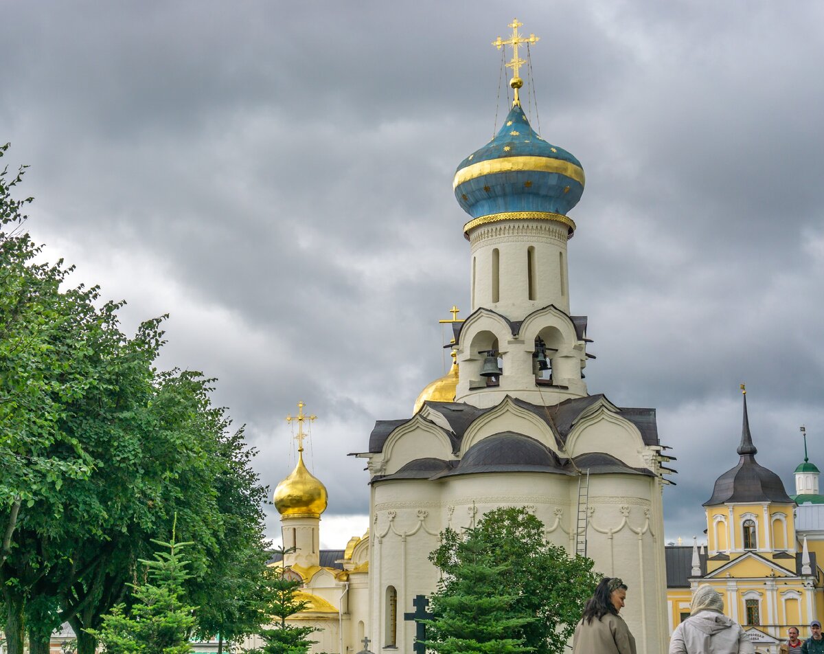 Смоленский храм Троице Сергиевой Лавры