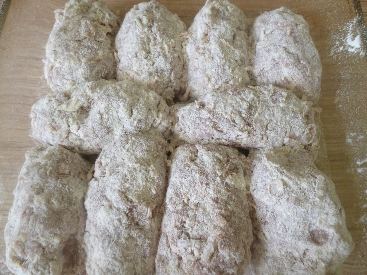Голубцы ленивые из духовки. Без обжаривания и без варки риса. Вкус замечательный и быстро.