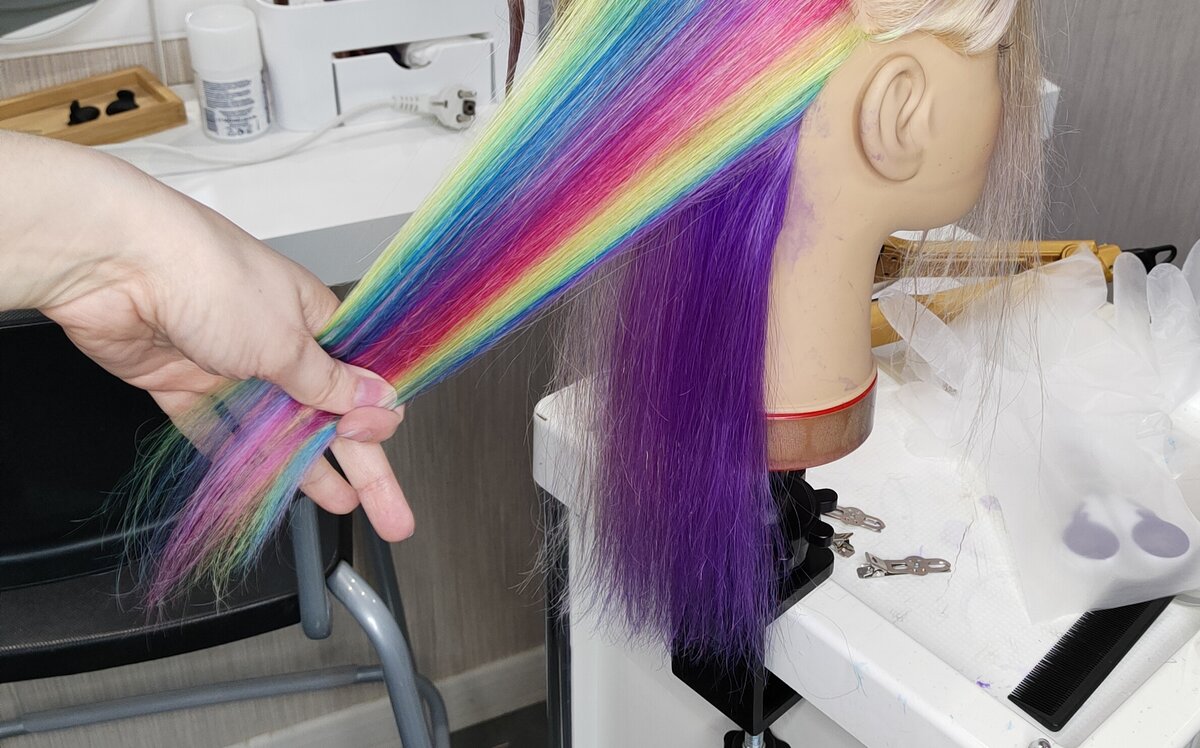 Цвета могут быть разной насыщенности - поярче или более пастельные 