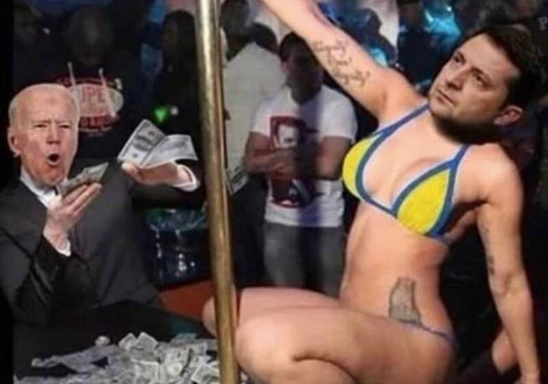 - Да-да, деньги просто так выделим, да, мы же поддерживаем своих рабо... то есть друзей!