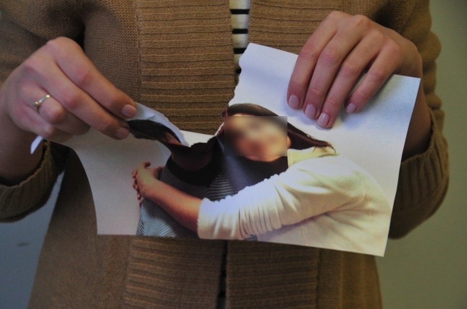     После развода мужчина должен платить алименты 12-летней дочке-инвалиду. Сергей ШАХИДЖАНЯН