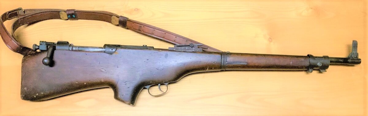 Экспериментальная винтовка Спрингфилд булл-пап. Вид справа.