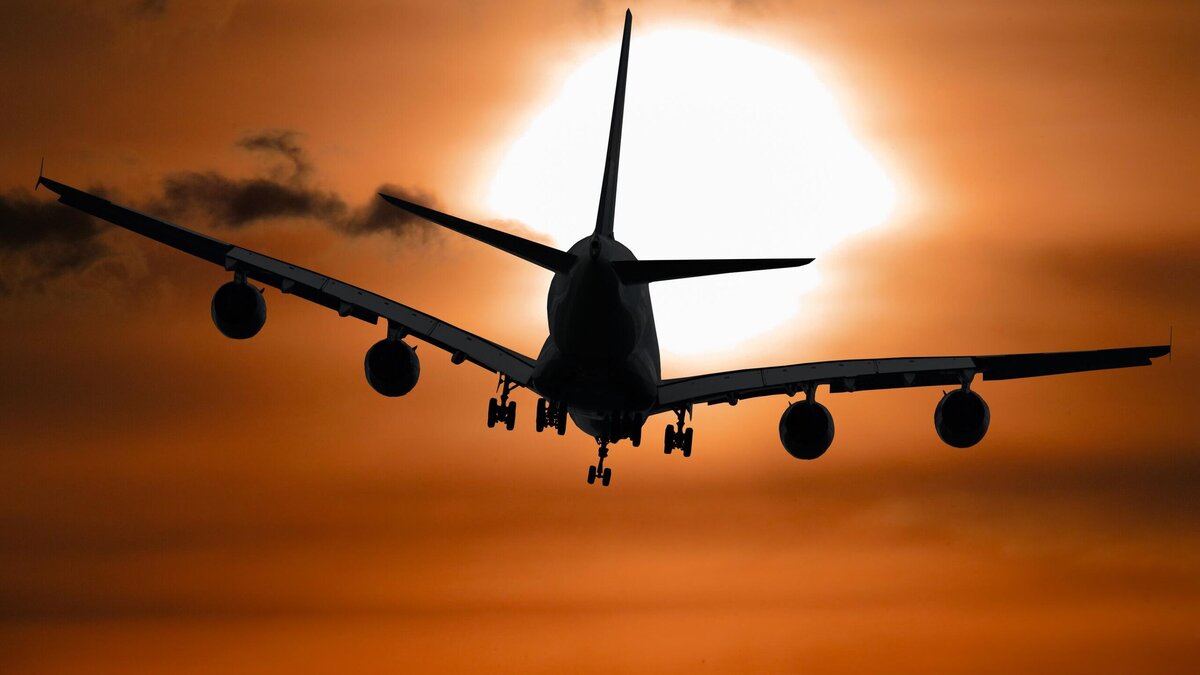    Что будет, если в самолет попадет молния: летчик объяснил страх многих© PxHere