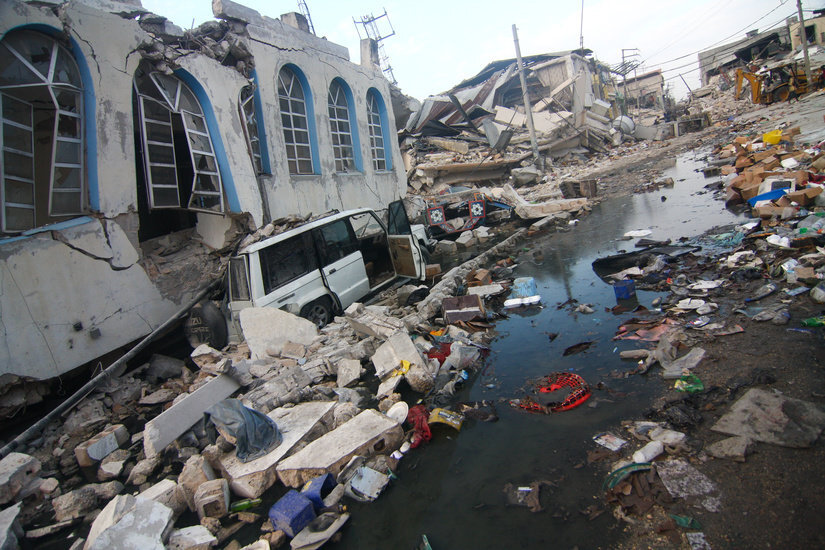Землетрясение 2010 год. Землетрясение на Гаити 2010. Землетрясение порт о Пренс. Землетрясение на Гаити 12 января 2010 года. Землетрясение на Гаити в 2010 порт-о-Пренс.