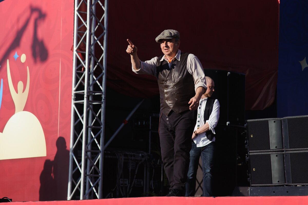 ПОЗИЦИЯ НЕКОТОРЫХ ДРУЗЕЙ ПО СВО СТАЛА ДЛЯ ШАХРИНА ЛИЧНЫМ РАЗОЧАРОВАНИЕМ. ФОТО: © DMITRY CHASOVITIN/GLOBALLOOKPRESS