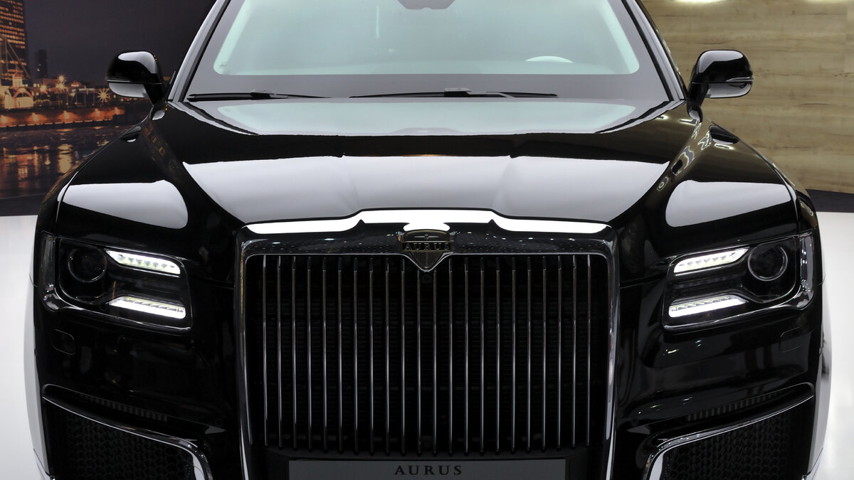     В Думе в этом году в Ростове будут выделяться денежные средства на приобретение новых автомобилей для чиновников и обслуживание тех, которые уже есть в гаражах. Сообщается, что покупать будут иномарки, сообщила RostovGazeta депутат Наталья Оськина.