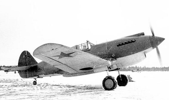 Фронтовой истребитель P-40B «Tomahawk»