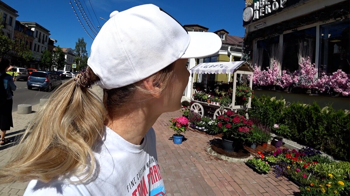 Центральная Московская улица Звенигорода встречает туристов, КругоСветка с Третьяковой  