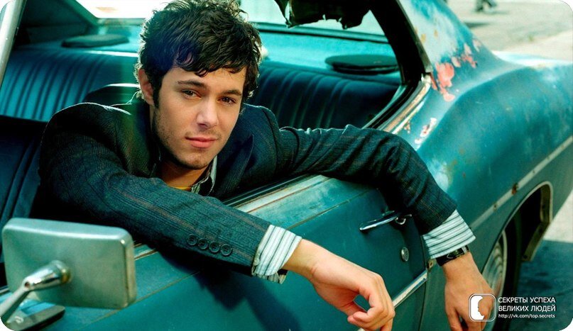  Теория одной жизни 


Я неверующий человек, виной тому, наверное, мое увлечение физикой и математикой, которое не отпускает меня даже через 7 лет после окончания института, да и родители не навязывали мне свои взгляды никогда. А еще мне нравится думать, что у меня есть только одна жизнь — как у мыльного пузыря есть только одна попытка не лопнуть через 5 секунд и прожить 10.  
