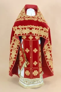 Монашество: обет безбрачия. В храме.