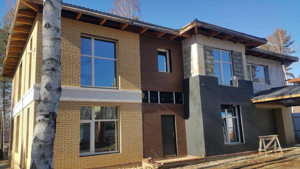 Многие считают, что дом может рассказать о своём хозяине!  Ведь, как не крути дом – это лицо хозяина, а оно должно быть так же индивидуально, харизматично и необыкновенно подчёркивать все превосходства, черты и характер! Вот с таким "заданием" к нам обратился один из заказчиков!