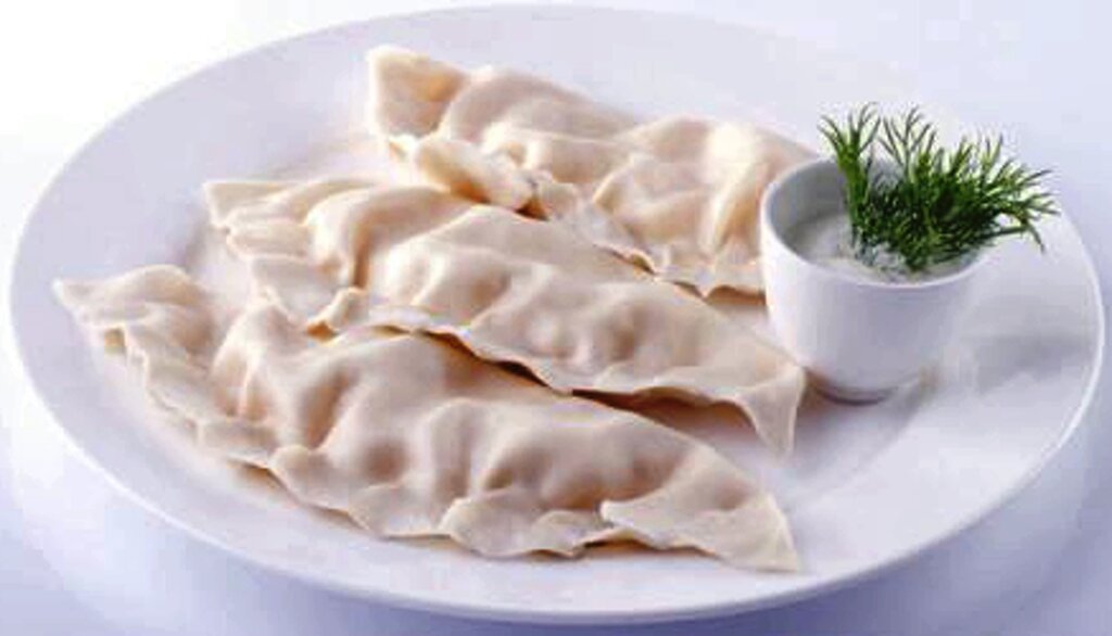 Квари. Корейские пельмени Дамплинги. Ruthenian pierogi. Вареники. Пельмени отварные.