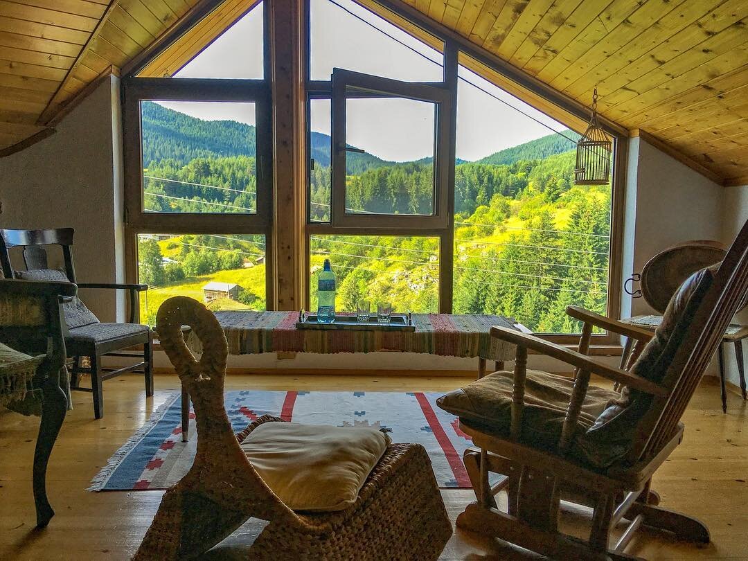 Гостевой дом "Каменик" - чудесный вид из окна, атмосфера и волшебная хозяйка.