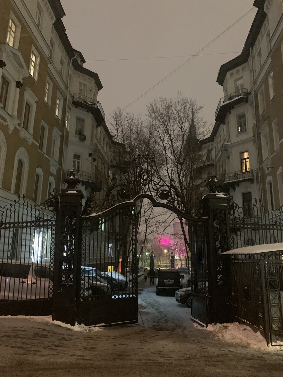 виды кремля в москве. москва тихий центр. тихие улицы москвы. трехрублевый вид москва. бесшумный москве в москве.