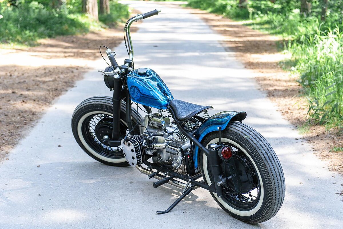 Bobber мотоцикл Урал