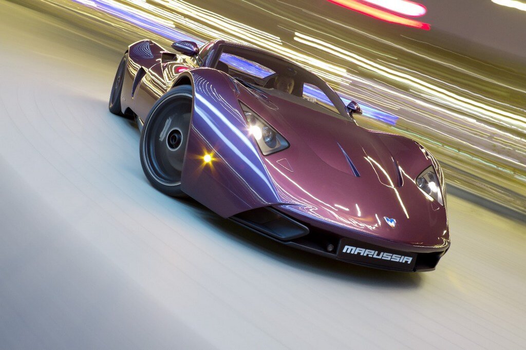 Первенец компании - среднемоторное купе B1, которое оснащалось атмосферным 3,5-литровым двигателем Renault Nissan и классическим "автоматом".  Позже сотрудничество с "Рено" было приостановлено и "Маруся" по сути осталась без силового агрегата. 