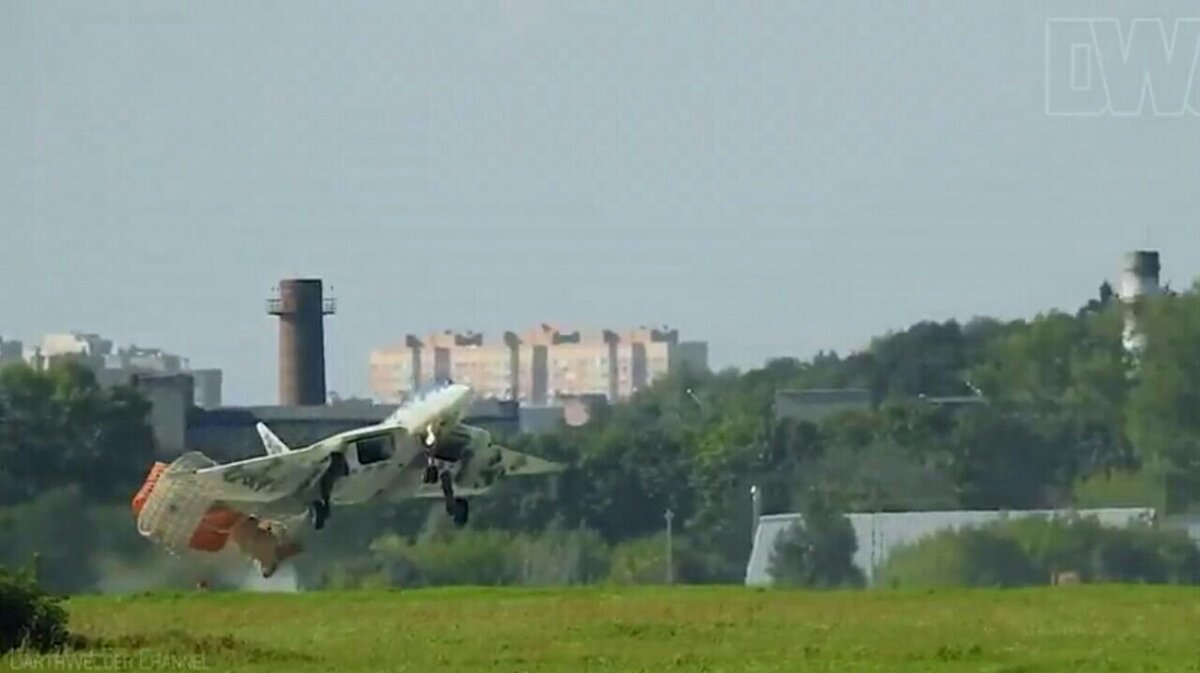 Прибытие Су-57 на МАКС-2019