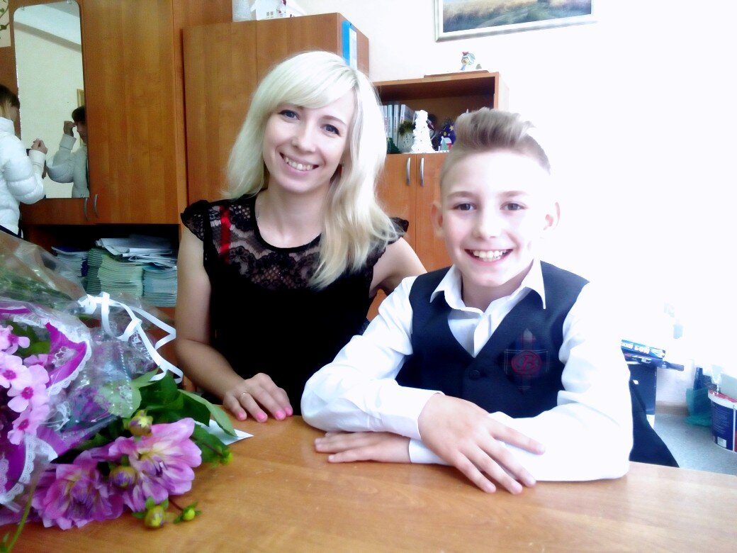 Уже не в первый класс, а в третий!