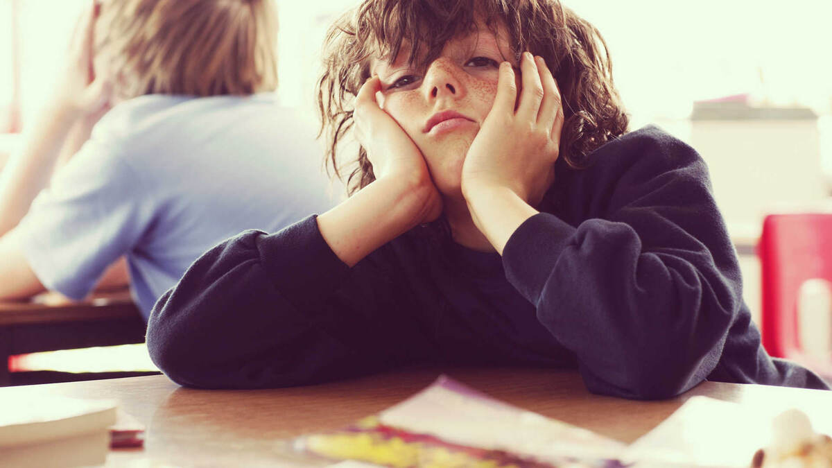 Это моё состояние в школе. Иногда я засыпаю в школе или пытаюсь не заснуть. 