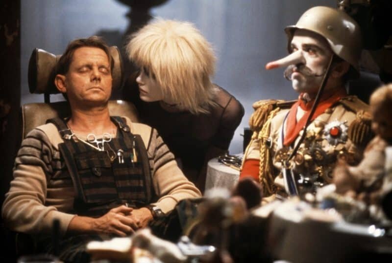 Кадр фильма "Бегущий по лезвию" (1982)