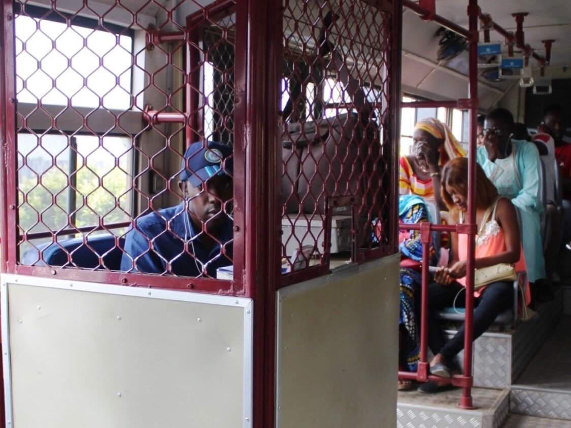 Клетка с кондуктором